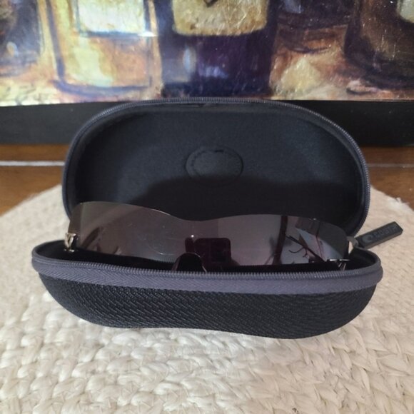 Italian Design Sunglasses - Picture 9 of 9